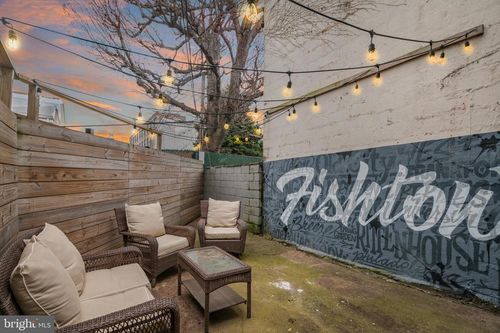 1443 E Oxford St, PHILADELPHIA, PA, 19125-4421 | Card Image