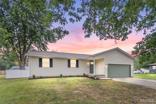 345 Illinois Ave, Wood River, IL, 62095-1310 | Card Image