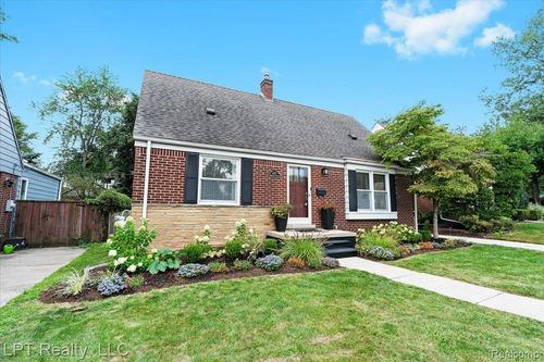 4357 Robinwood Ave, Royal Oak, MI, 48073-1530 | Card Image