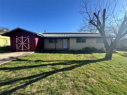 6909 Forbess Dr, Brownwood, TX, 76801-0077 | Card Image