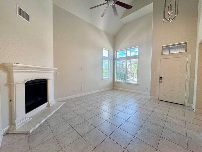 7216 Wildflower Way, House other with 4 bedrooms, 3 bathrooms and null parking in Aubrey TX | Image 4