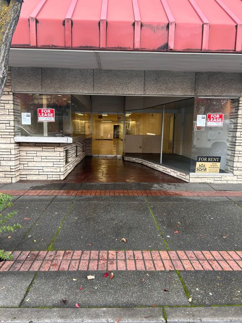 218-220 E Main St, Medford, OR, 97501-6006 | Card Image