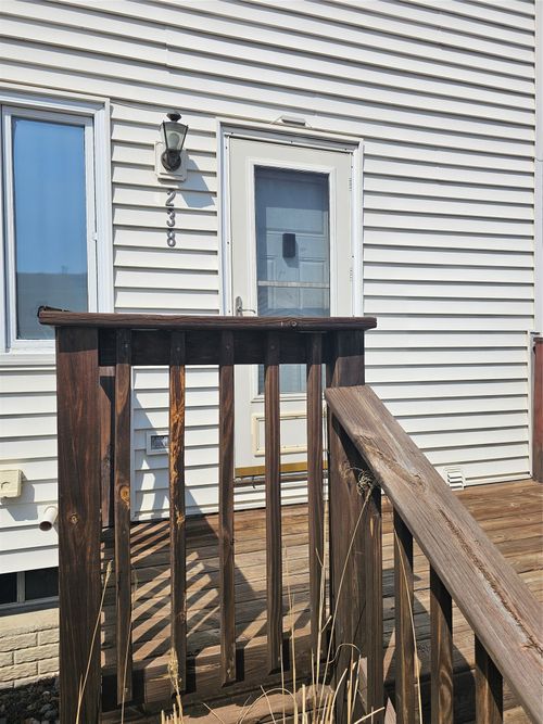 46-238 Holiday Cir, West Des Moines, IA, 50265-8206 | Card Image