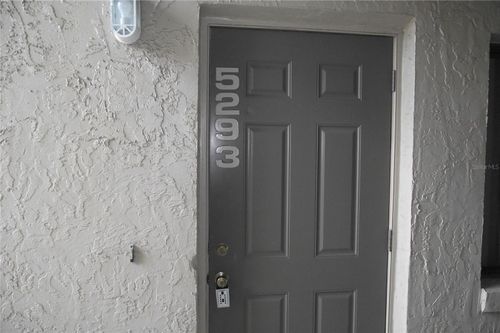 c104-5293 Vineland Road, Orlando, FL, 32811 | Card Image