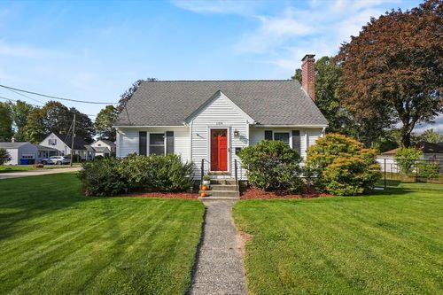 104 Elmwood St, Auburn, MA, 01501-2669 | Card Image