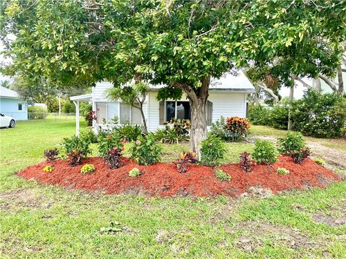 13485 Indian River Dr, Sebastian, FL, 32958-3457 | Card Image