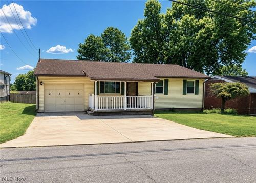 2316 45th St, Parkersburg, WV, 26104-1337 | Card Image