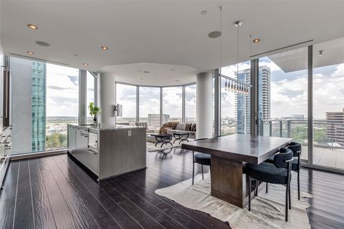 apt-1204-2900 Mckinnon St, Dallas, TX, 75201-1091 | Card Image