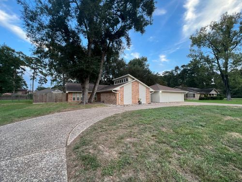807 Shell Ave, Cleveland, TX, 77327-5601 | Card Image
