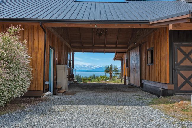 2247 Pixton Rd, House other with 3 bedrooms, 3 bathrooms and 6 parking in Roberts Creek BC | Image 33