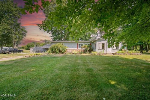 3184 County Road V, Liberty Center, OH, 43532-9506 | Card Image