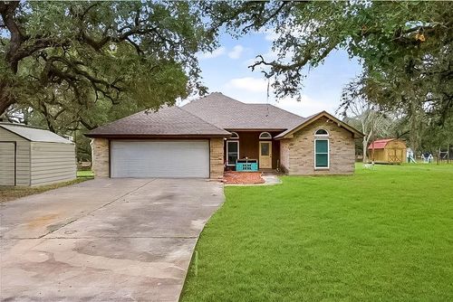 839 Live Oak Dr, Inez, TX, 77968-3641 | Card Image