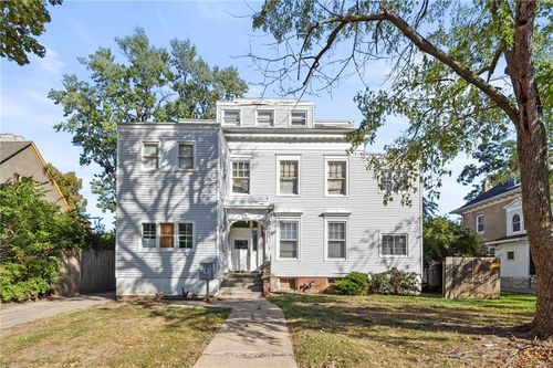 3933 Warwick Blvd, Kansas City, MO, 64111-1998 | Card Image