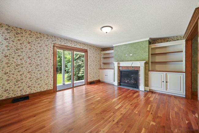 9 David Dr, House other with 3 bedrooms, 3 bathrooms and null parking in Peru MA | Image 4