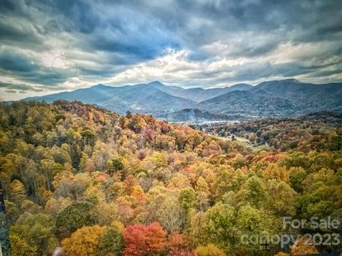 17-7 Clif Dr, Waynesville, NC, 28786-5565 | Card Image