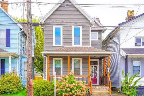 906 11th St, New Brighton, PA, 15066-1622 | Card Image