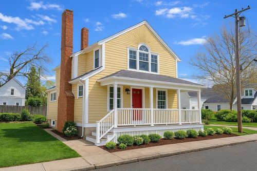 10 Cottage Ave, Danvers, MA, 01923-2948 | Card Image