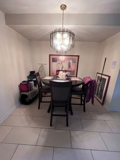 1e-9409 Bay Colony Dr, Des Plaines, IL, 60016-3683 | Card Image