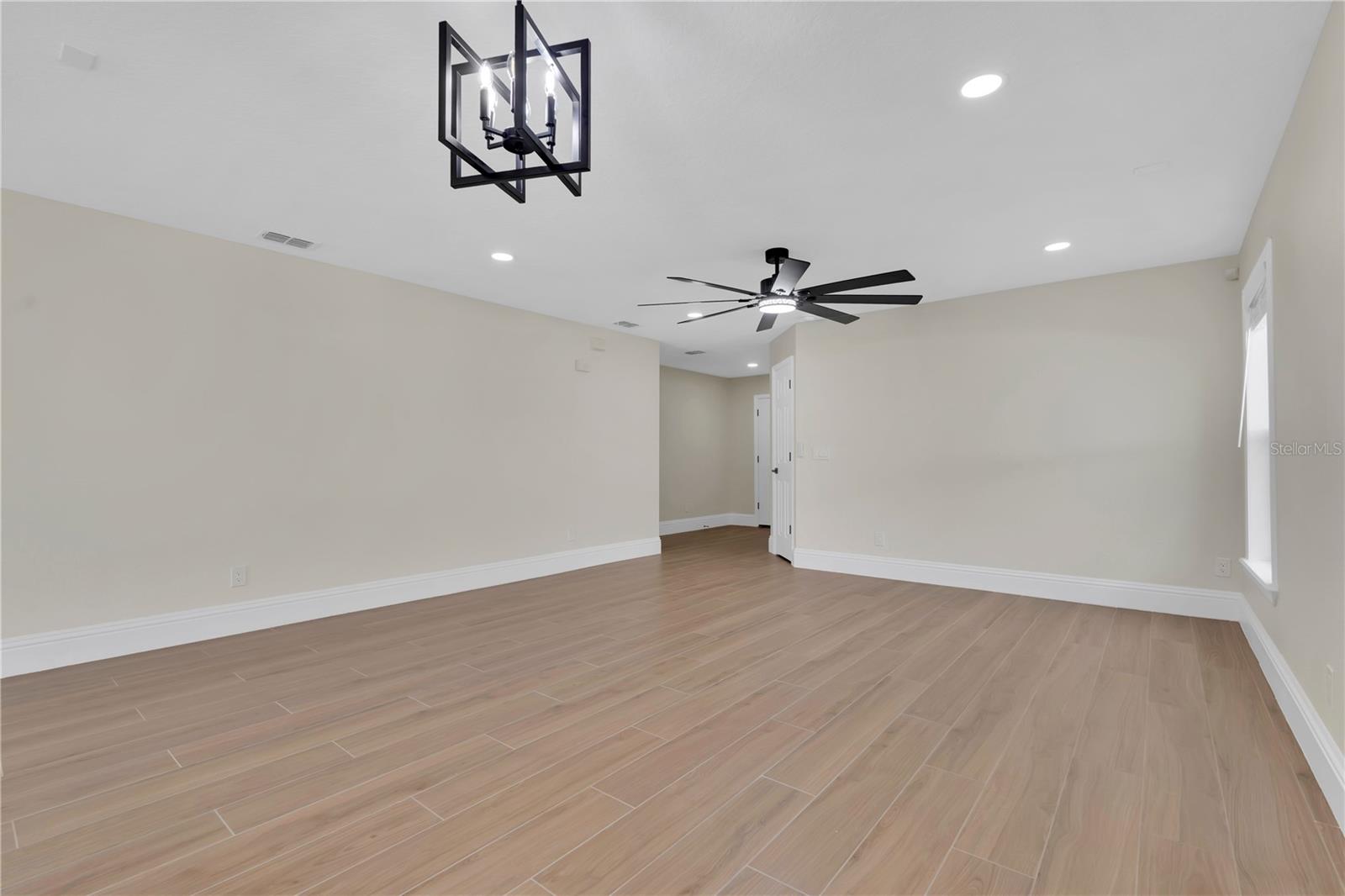 Residential Lease in ORLANDO 5
