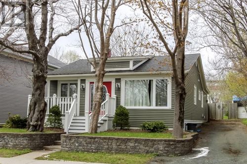 38 Pine Bud Ave, St. John's, NL, A1B1M5 | Card Image
