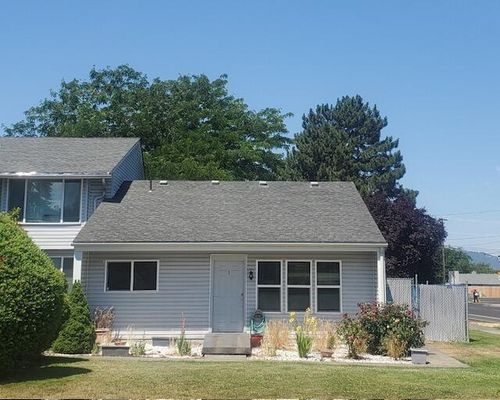 1-2000 Brookhurst St, Medford, OR, 97504-5475 | Card Image