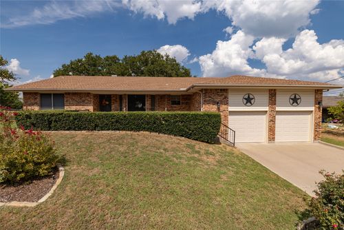 304 Lakeview Drive, Runaway Bay, TX, 76426 | Card Image