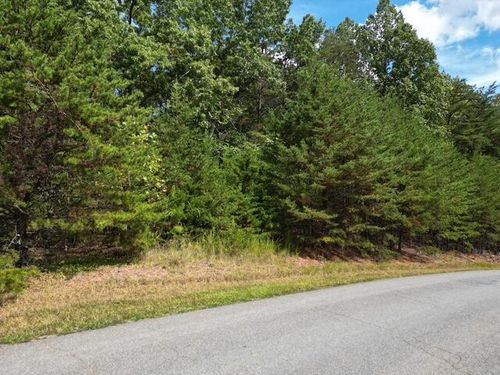 000 Spring Chase Dr, Glade Hill, VA, 24092 | Card Image