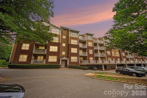 415-1000 E Woodlawn Rd, Charlotte, NC, 28209-2873 | Card Image