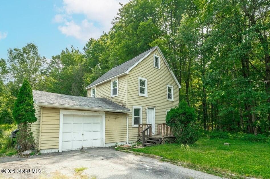Albany St, Albany, NY 12205