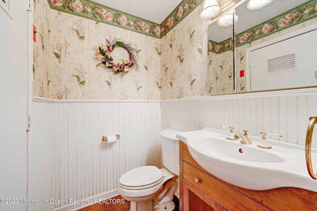34 Balmoral Ct, Condo with 3 bedrooms, 3 bathrooms and null parking in Aberdeen NJ | Image 17