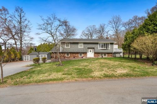 13 Hunters Ln, Byram Township, NJ, 07821-3302 | Card Image