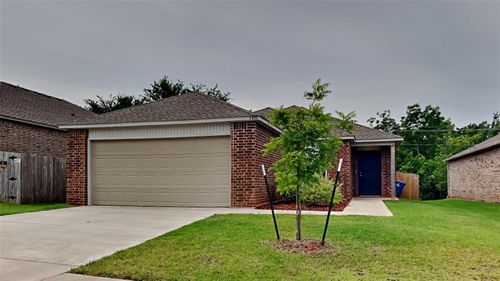 1432 Dustin Dr, Edmond, OK, 73003-4919 | Card Image