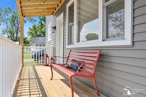 3315 9th St, Monroe, MI, 48162-4838 | Card Image