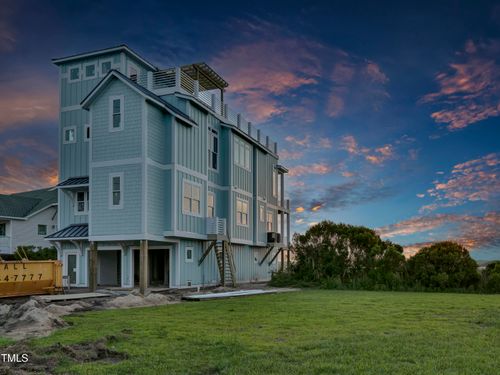 825 S Topsail Dr, Surf City, NC, 28445-6757 | Card Image