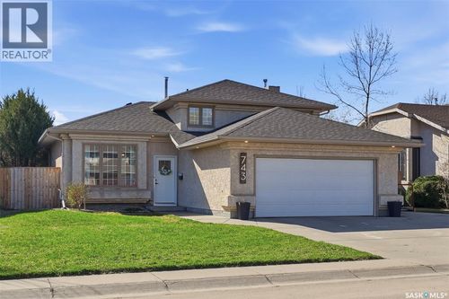 743 Cowley Rd, Saskatoon, SK, S7N4J1 | Card Image