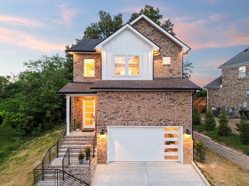 608 Summerbreeze Ln, Antioch, TN, 37013-1588 | Card Image