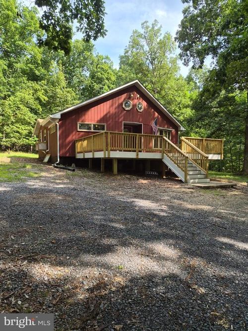 120 Chapman Ln, FRONT ROYAL, VA, 22630-9146 | Card Image