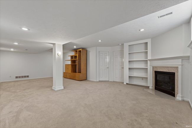1722 Cobblestone Blvd, Condo with 3 bedrooms, 3 bathrooms and null parking in Elkhart IN | Image 24