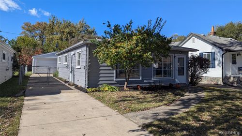 7401 Floral St, Westland, MI, 48185-2678 | Card Image