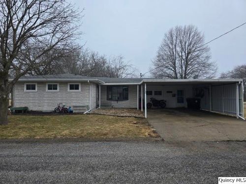 710 Country Ln, Carthage, IL, 62321-1711 | Card Image