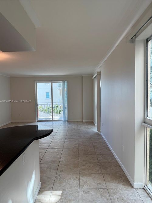 c301-7270 Sw 89th St, Miami, FL, 33156-8303 | Card Image