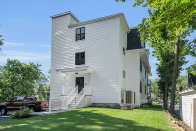 202 - 50 Main Street, Condo with 2 bedrooms, 1 bathrooms and 2 parking in Pepperell MA | Image 3