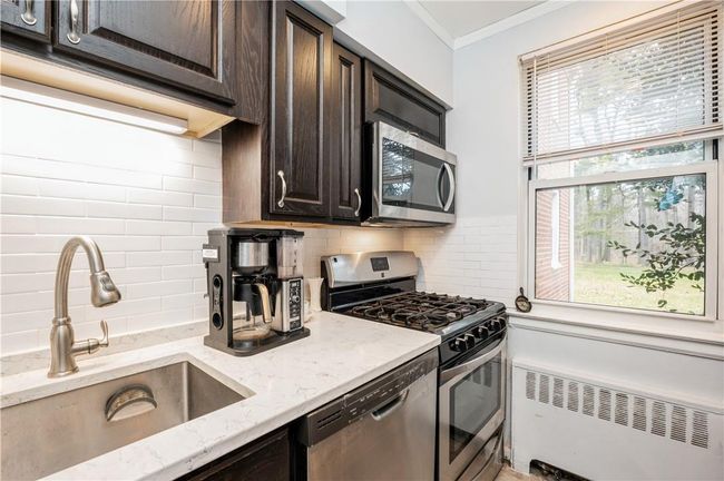 APT-1J - 10 Bryant Cres, Home with 1 bedrooms, 1 bathrooms and null parking in White Plains NY | Image 10