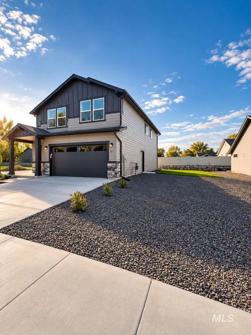 142-877 W Roan Ridge St, Nampa, ID, 83686-1015 | Card Image