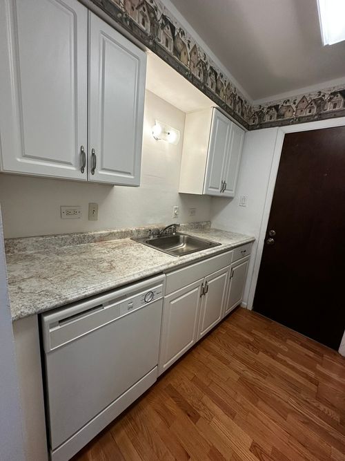 1w-15804 Terrace Dr, Oak Forest, IL, 60452-2875 | Card Image