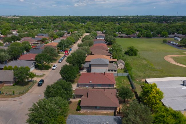 Aerial view with a residential view | Image 39