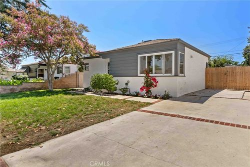 2105 N Pass Ave, Burbank, CA, 91505-1438 | Card Image