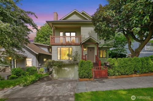 2418 Federal Ave E, Seattle, WA, 98102-4034 | Card Image