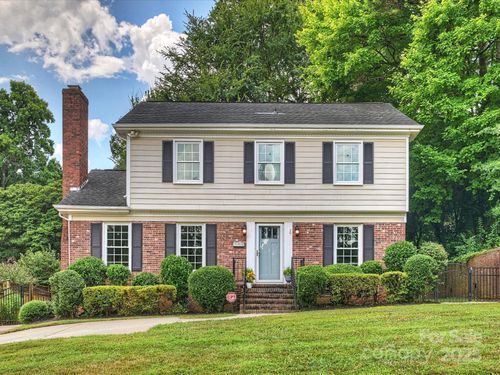 3808 Riverbend Rd, Charlotte, NC, 28210-6822 | Card Image