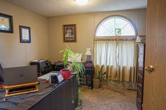 28 - 5800 46 St, Home with 2 bedrooms, 1 bathrooms and 2 parking in Olds AB | Image 16